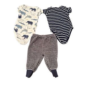 Carter’s baby boy Terry pants & bodysuit sz 6 months lot bundle of 3
